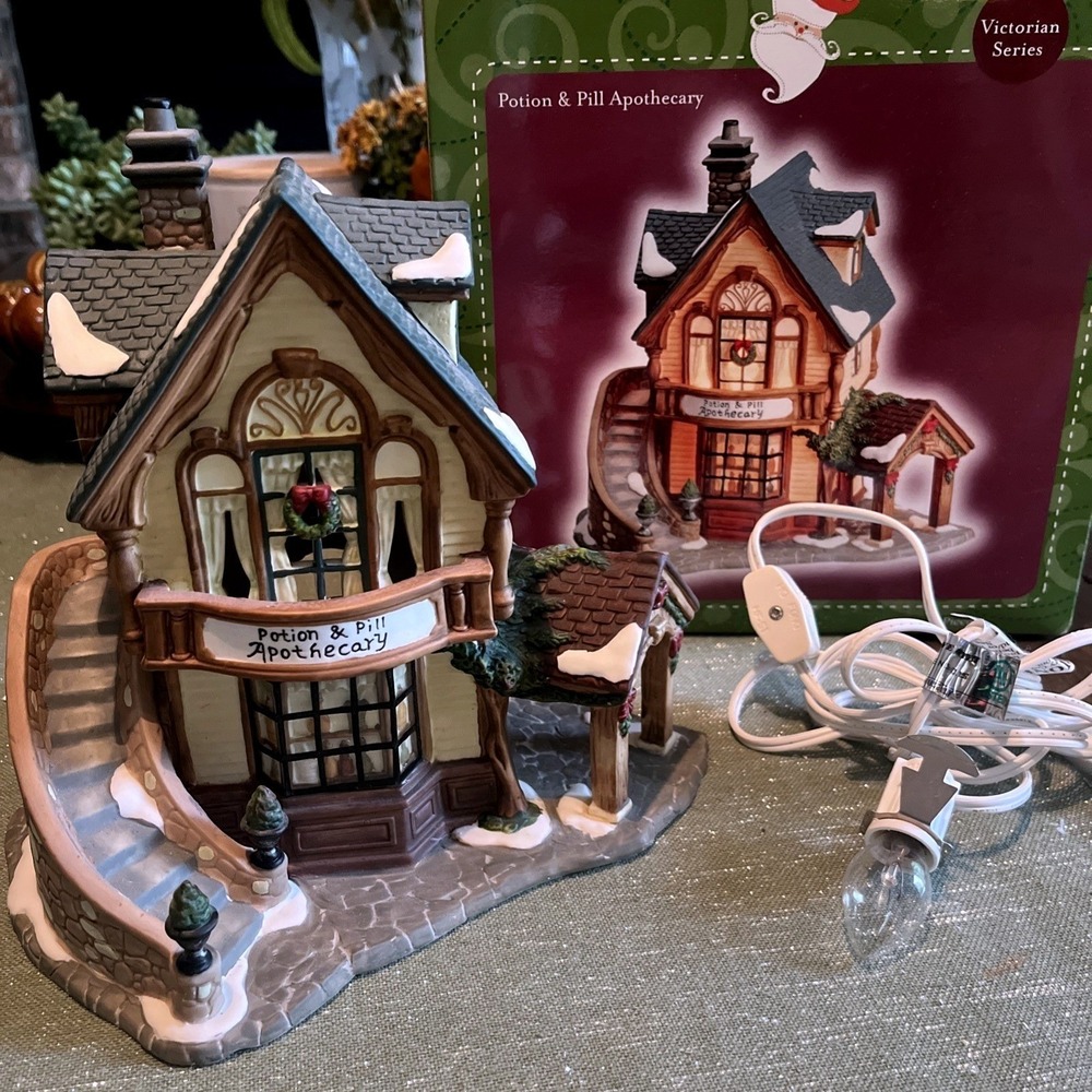 Santa's Workbench Potion & Pill Apothecary Victorian Series w/box 2002